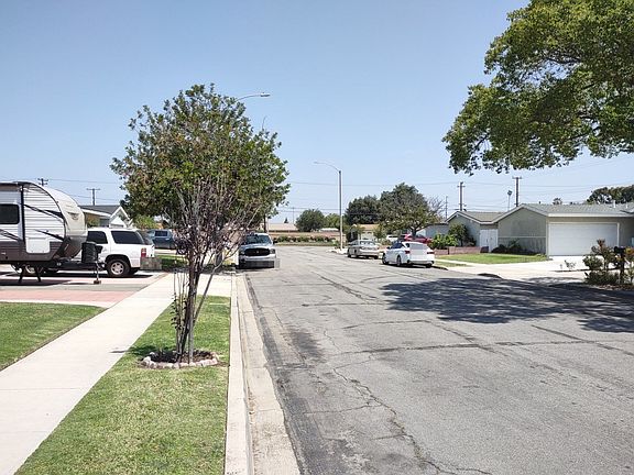 5th image of 627 S Porto Pl