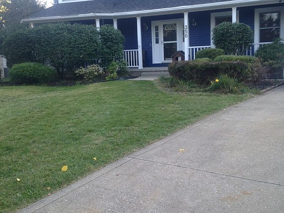 3rd image of 350 Woodbridge Gln