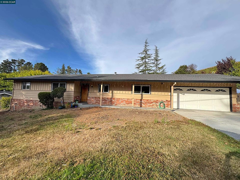 1st image of 1167 Larch Ave