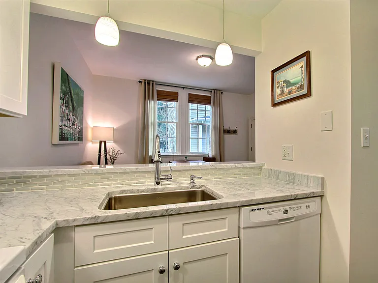 206 W Duffy St #C — Photo 6