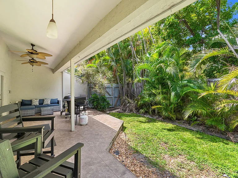 2956 Florida Blvd — Photo 20