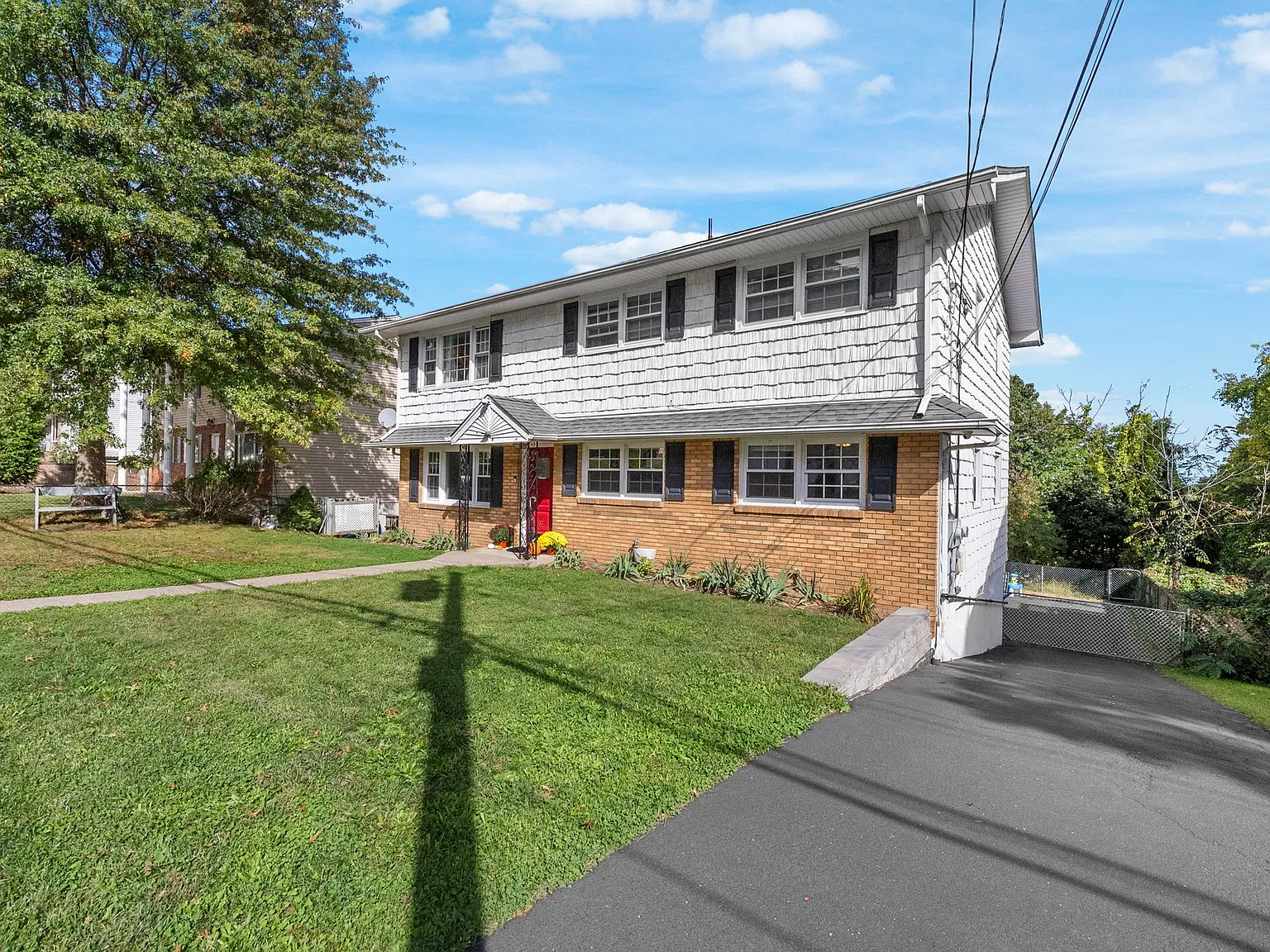 3 bed, $3,400 — Photo 2