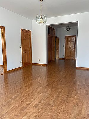 2nd image of 31 N Henry St #3