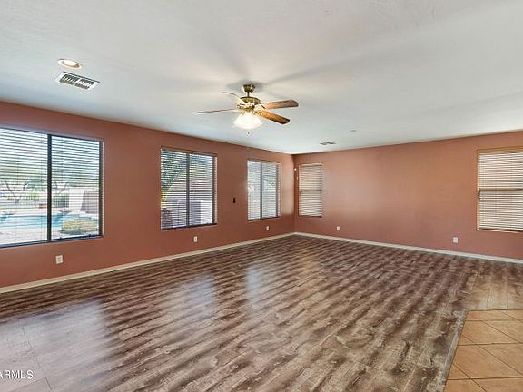 5th image of 44254 W Windrose Dr