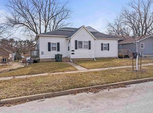 920 W 2nd St #2, Cedar Falls, IA 50613