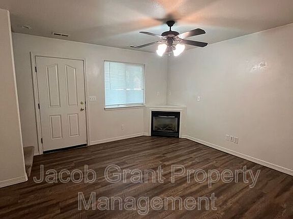 2nd image of 1580 N Stevens Dr APT A