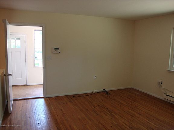 5th image of 68D Kennedy Dr