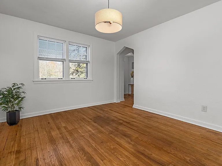 255 Gilkeson Rd — Photo 8