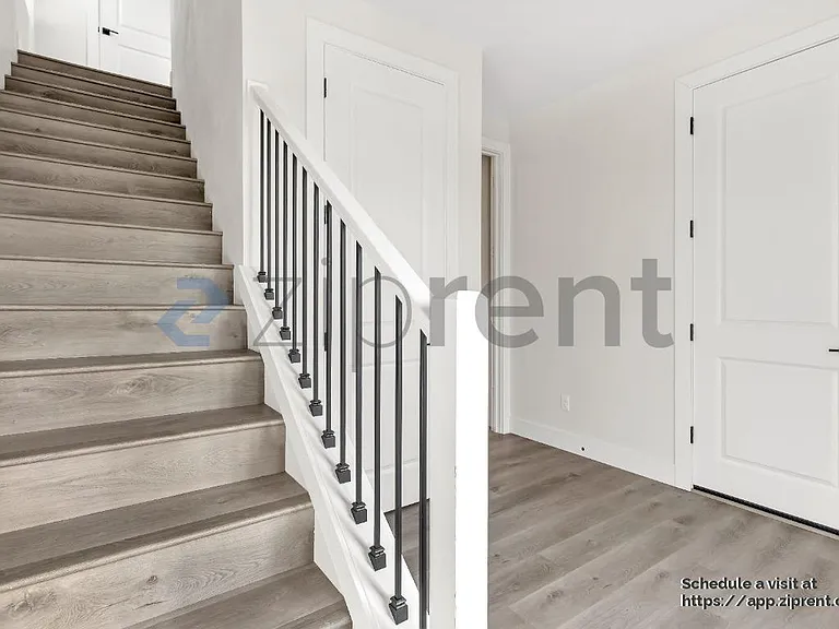 15387 SE Hawthorne Mdws — Photo 3