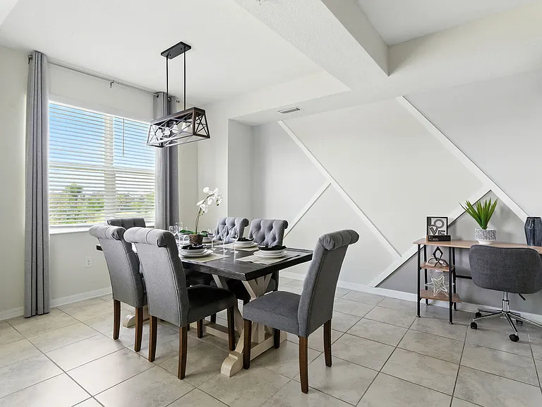 Paradox Cir — Photo 12