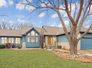 1005 N Vail Dr, Sioux Falls, SD 57110