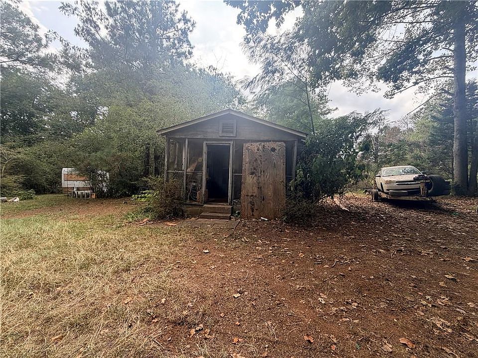 1st image of 81 Andrew Rd