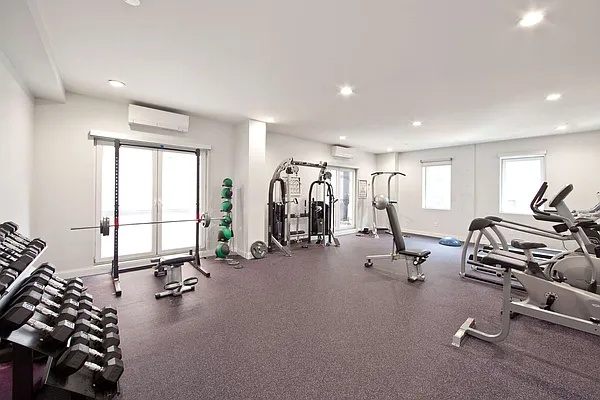 Rented by Bold Marketing | media 37