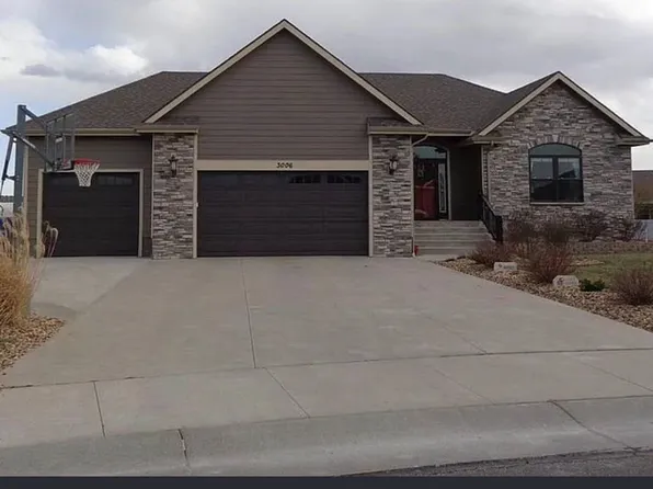 3006 Limestone Ct, Hays, KS 67601