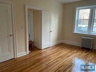 5th image of 222 Christie St #1-H