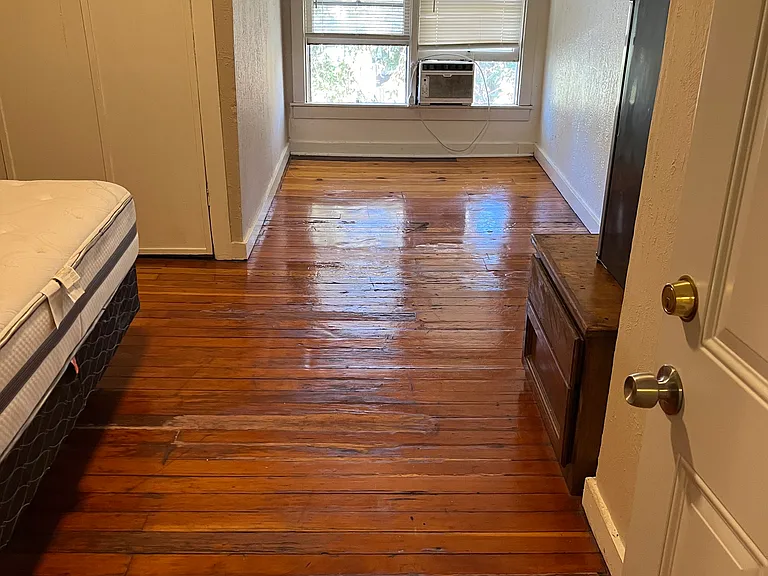 102 S 14th St #9 — Photo 1