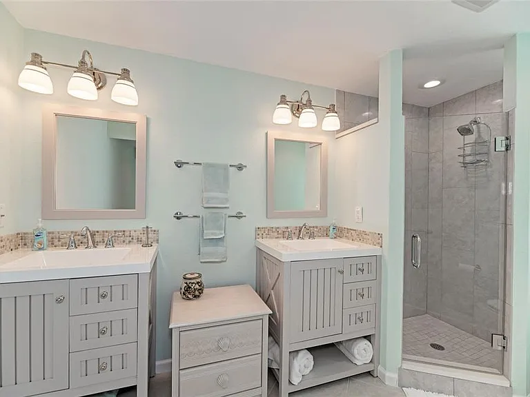 5577 Contento Dr — Photo 23