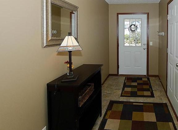 4th image of 3163 Frontier Dr