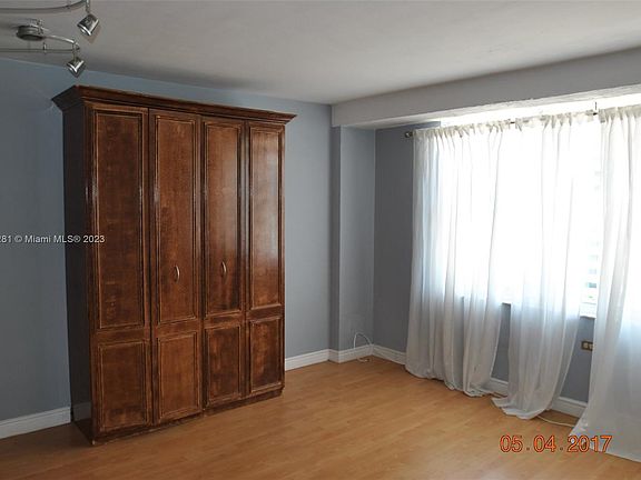 5th image of 1250 West Ave APT 11P