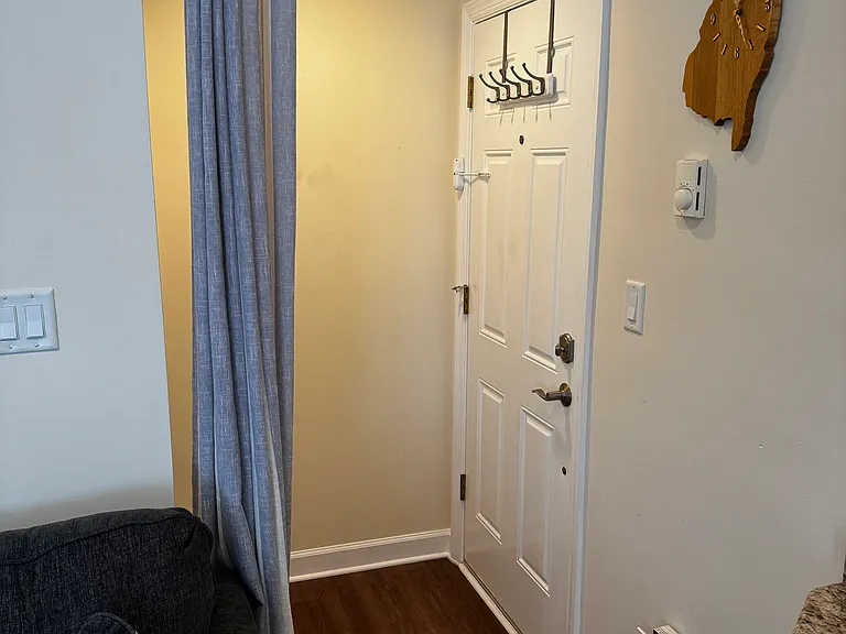 2708 Long Beach Blvd #2 — Photo 11