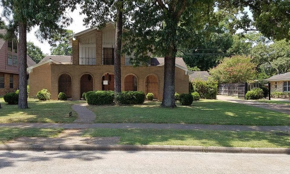 1st image of 2411 W T C Jester Blvd