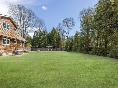 (Undisclosed Address), East Hampton, NY, 11937