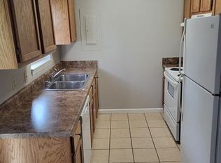 238 Christmas Ridge Rd APT 1, Berea, KY 40403