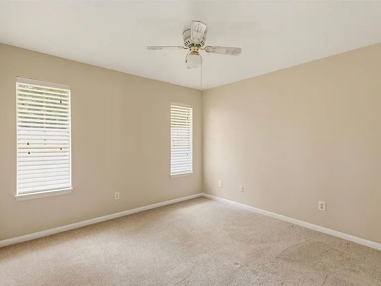 1712 Hazelwood St — Photo 20