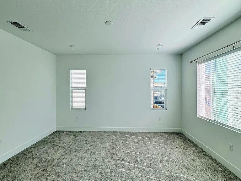 416 N Mendocino Way — Photo 10