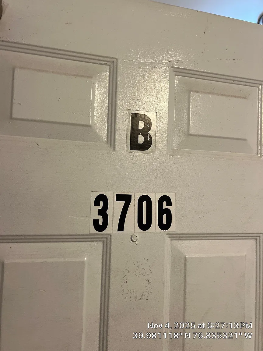 3706 Tiffany Dr APT B photo 1