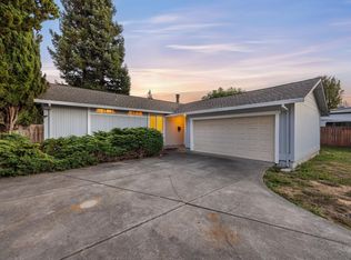 7343 Corsica Court, Rohnert Park, CA 94928