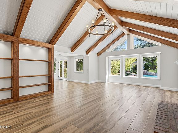 4th image of 1719 School House Cir