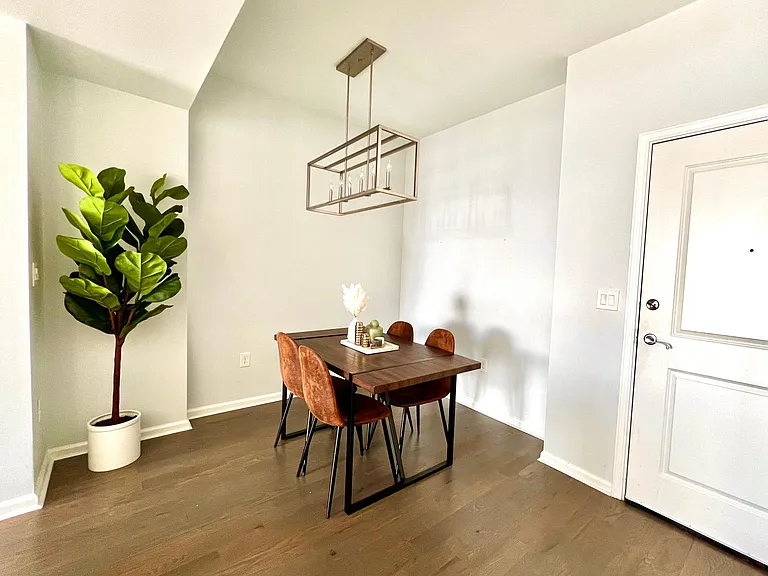 3040 Peachtree Rd NW #8 — Photo 6