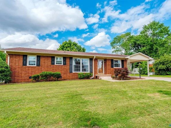 202 Wingate Ave SW, Huntsville, AL 35801