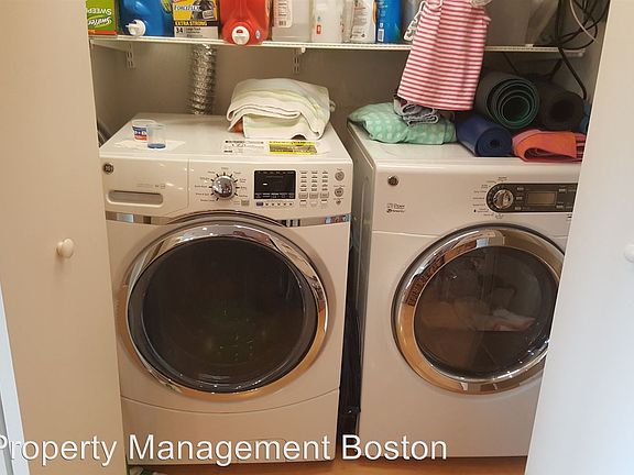 4th image of 323 Boylston St Unit 404