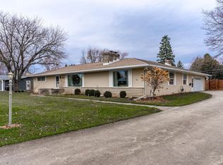 1915 Colony Dr, Fort Wayne, IN 46825