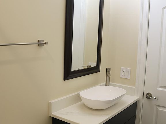 2nd image of 1824 Peabody Dr #Basement