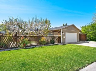 301 Adele Ave, Rohnert Park, CA 94928