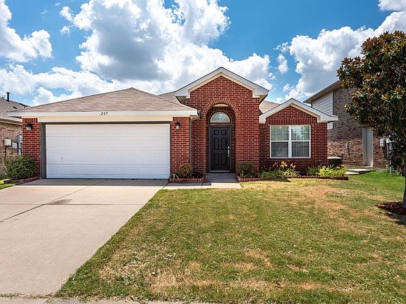 2nd image of 207 Lakehurst Dr