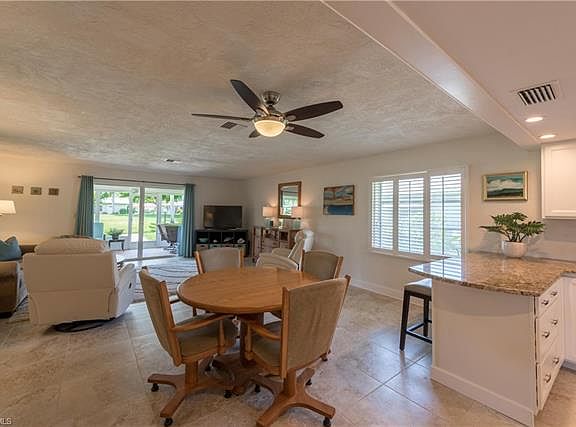 5th image of 5584 Boynton Ln