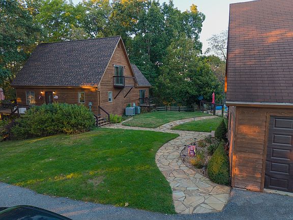 5th image of 517 Myrtle Ln