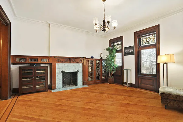 Rented by Corcoran | media 40