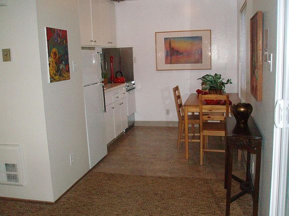 4th image of 928 Peninsula Ave APT 101