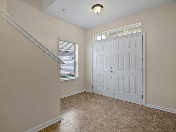 3rd image of 97150 Harbor Concourse Cir