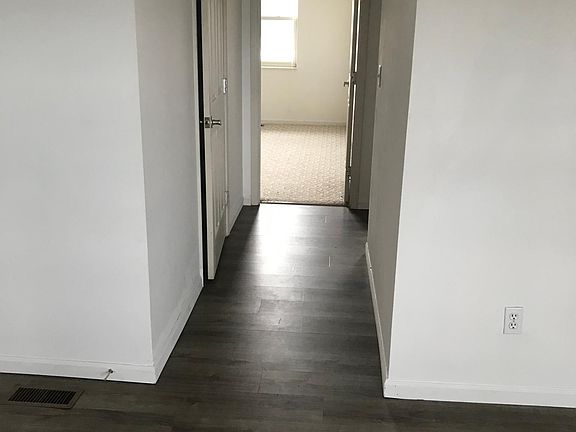 3rd image of 2628 Villa Park Dr