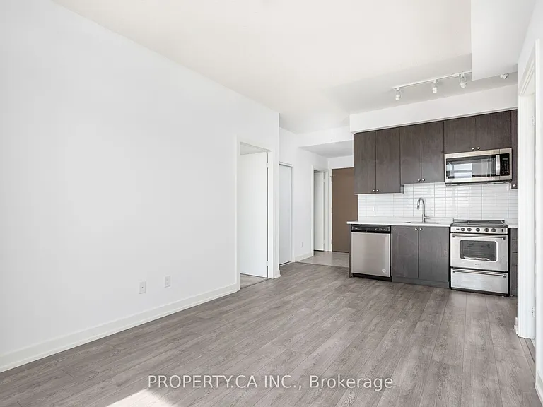 10 Wilby Cres #1102 — Photo 19