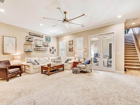 5th image of 7137 Vilano Ln