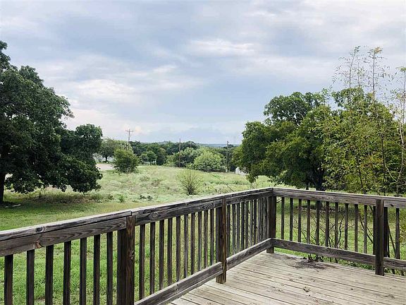 2nd image of 829 County Road 118