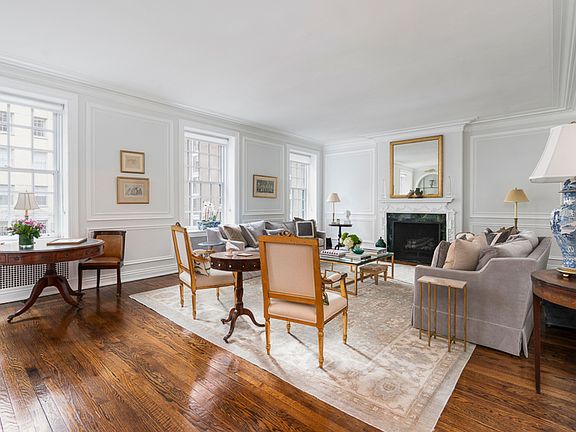 3rd image of 232 E Walton Pl #5E
