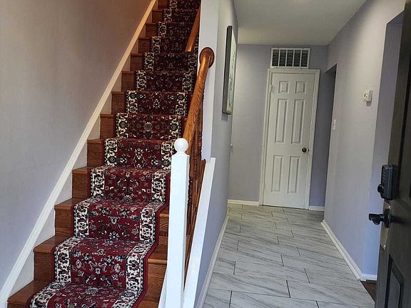 2nd image of 5886 Parenham Way